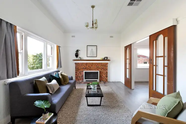 Second view of Homely house listing, 7 The Highway, Bentleigh VIC 3204