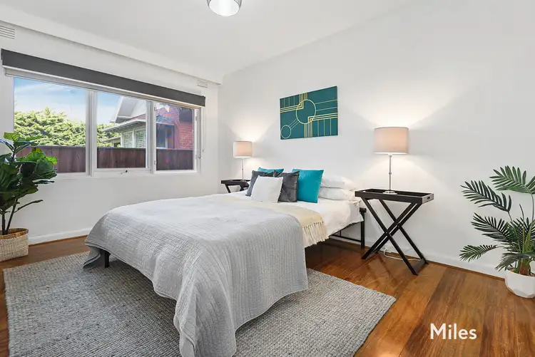Third view of Homely apartment listing, 2/289 Upper Heidelberg Road, Ivanhoe VIC 3079
