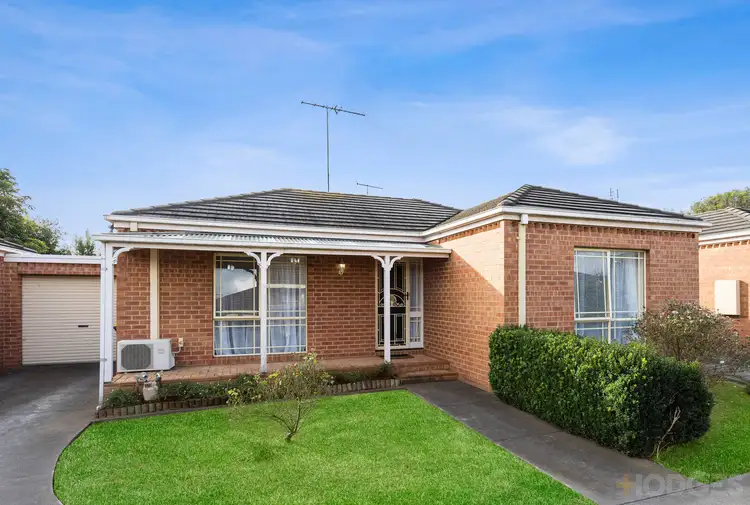 2/66 Glastonbury Drive, Highton VIC 3216