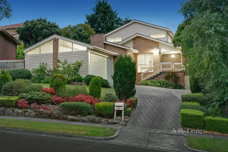 5 Larnoo Drive