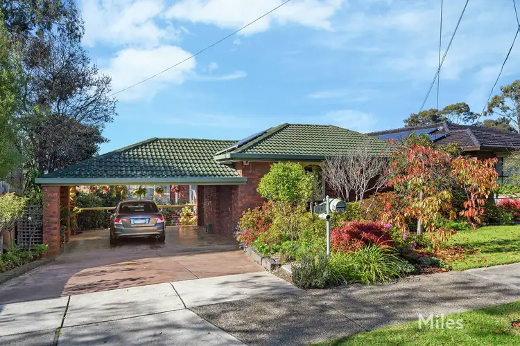 15 McAuley Drive, Rosanna VIC 3084
