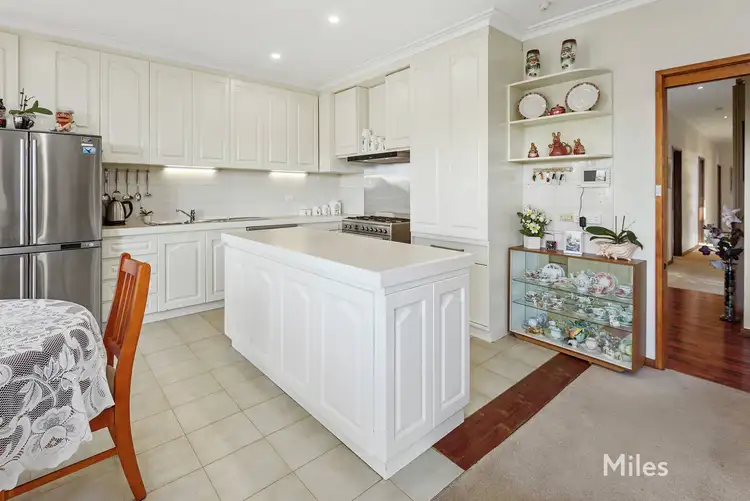 Fifth view of Homely house listing, 15 McAuley Drive, Rosanna VIC 3084