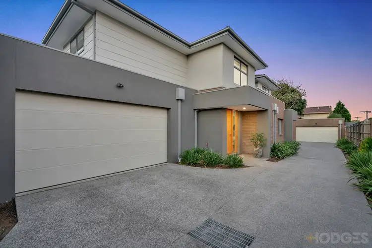 2/132 Charman Road, Mentone VIC 3194