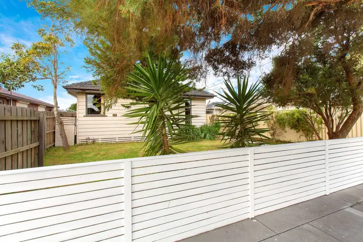 1/16 Worsley Avenue, Clayton South VIC 3169