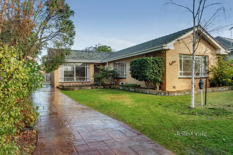 18 Weymar Street, Cheltenham VIC 3192