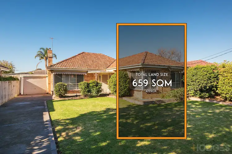 212 Warrigal Road, Cheltenham VIC 3192