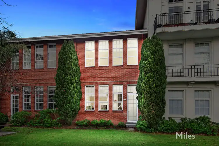 18/337 Station Street, Thornbury VIC 3071