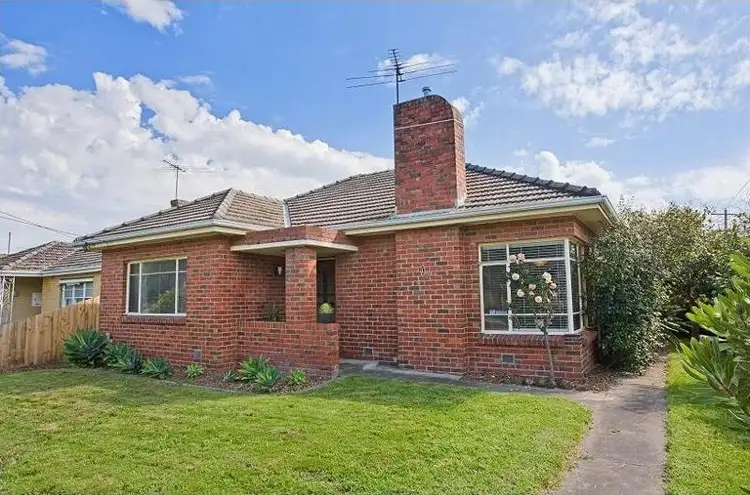 1 Sumersett Avenue, Oakleigh South VIC 3167