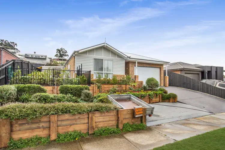 5 Riverside Avenue, Bunyip VIC 3815