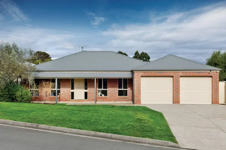 9 Mayfair Court, Mount Helen VIC 3350