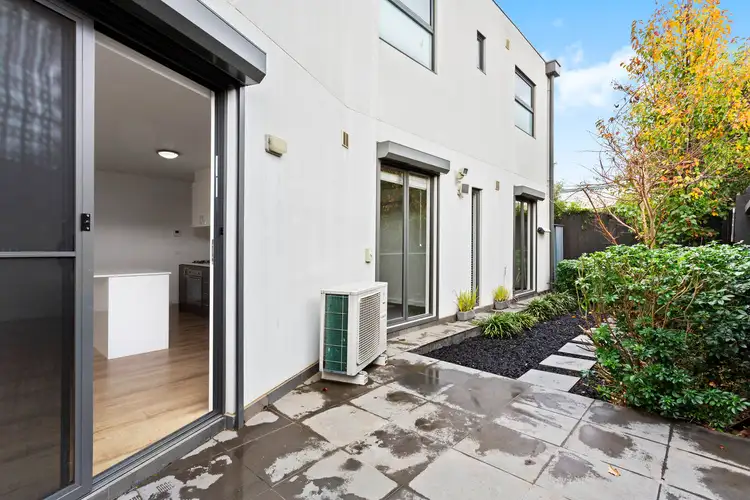 Fifth view of Homely apartment listing, 5/2 Belsize Avenue, Carnegie VIC 3163
