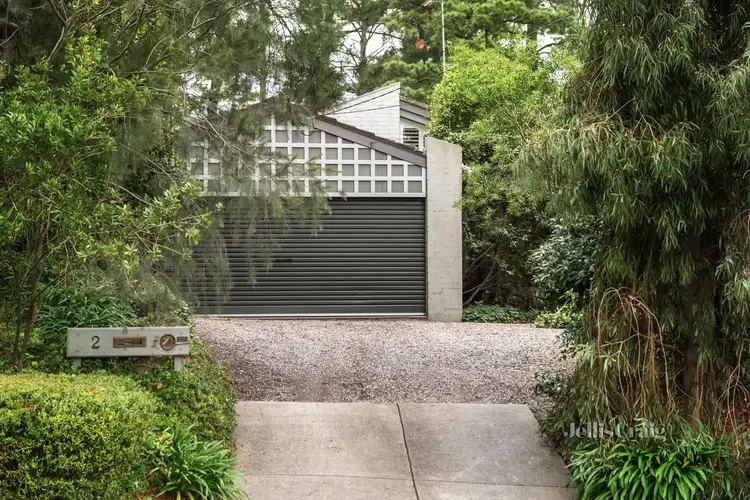 2 Arundel Road, Park Orchards VIC 3114