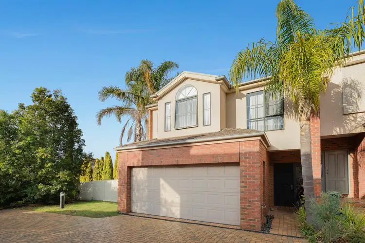 9 Nursery Way, Burwood VIC 3125