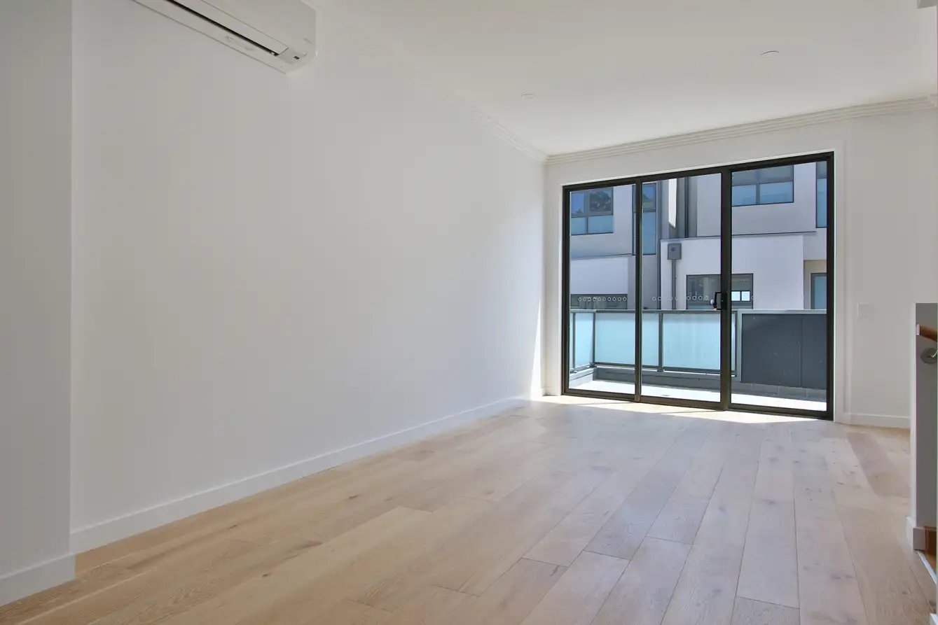 Main view of Homely townhouse listing, 10/450 Doncaster Road, Doncaster VIC 3108