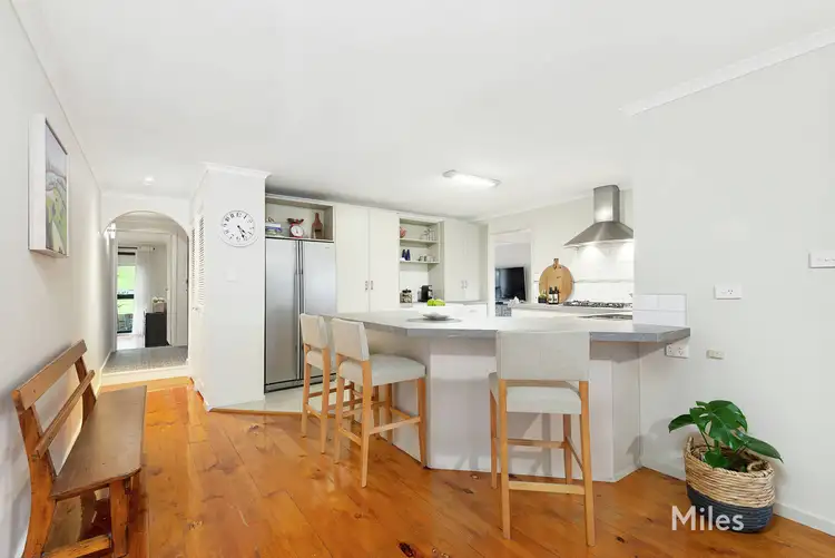 Fifth view of Homely house listing, 20 Somerset Drive, Viewbank VIC 3084