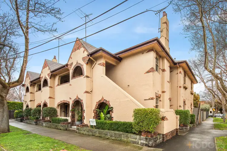 3/6 Broadway, Elwood VIC 3184