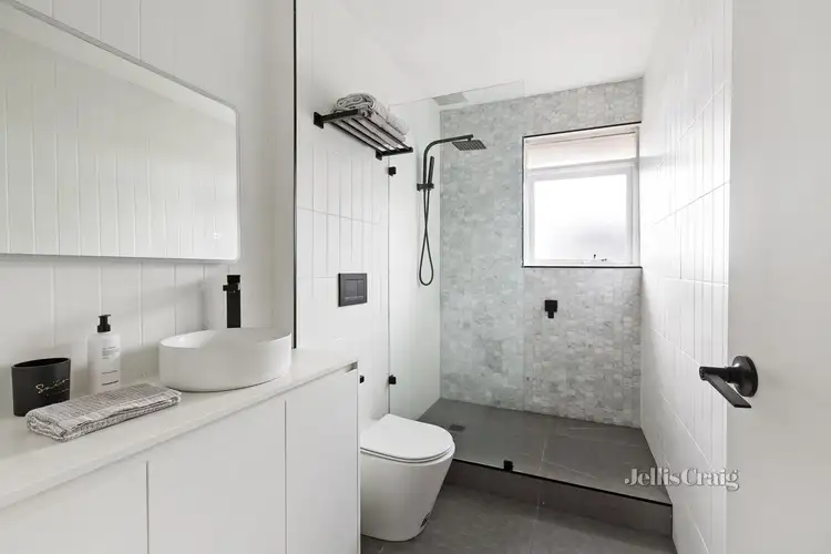 Sixth view of Homely apartment listing, 5/50 Robert Street, Bentleigh VIC 3204