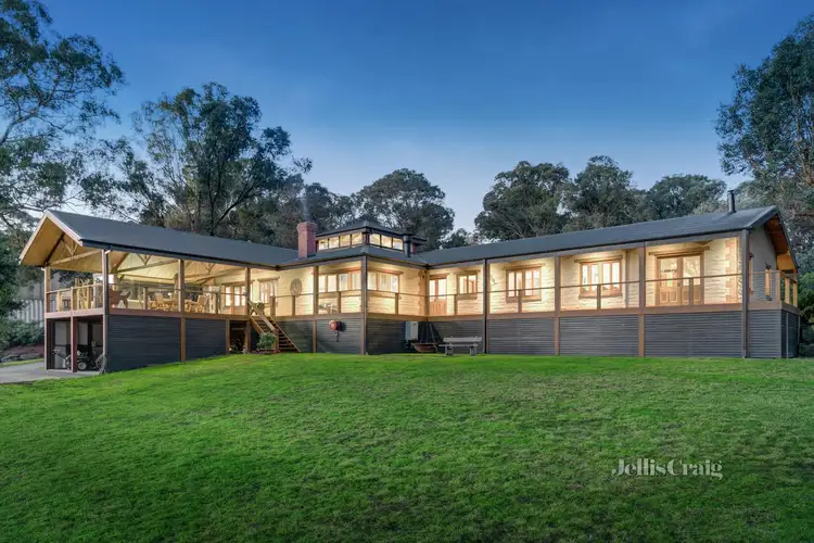 24 Gumtree Road, Research VIC 3095