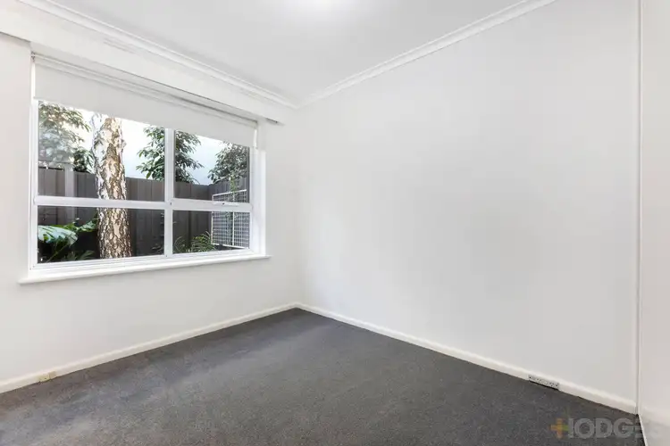 Fifth view of Homely apartment listing, 2/15 Railway Parade, Murrumbeena VIC 3163