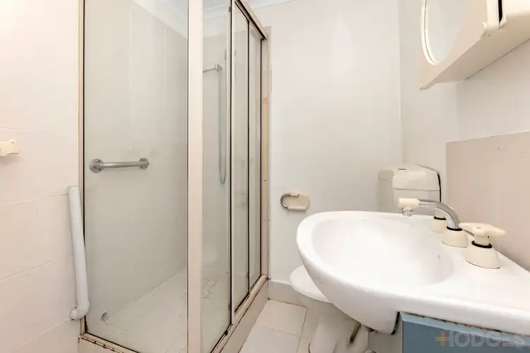 Sixth view of Homely apartment listing, 2/15 Railway Parade, Murrumbeena VIC 3163