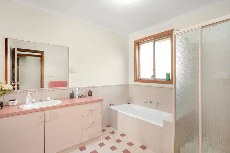 Sixth view of Homely unit listing, 1/4 Dunnell Rise, Berwick VIC 3806