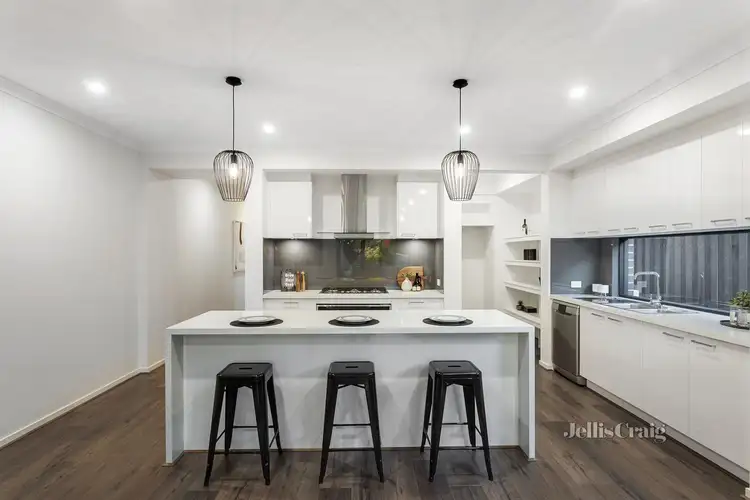 Fifth view of Homely townhouse listing, 10A Hinkler Avenue, Bentleigh East VIC 3165