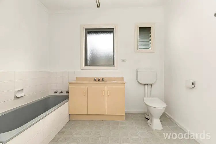 Fifth view of Homely house listing, 18 Pentlowe Avenue, Templestowe Lower VIC 3107