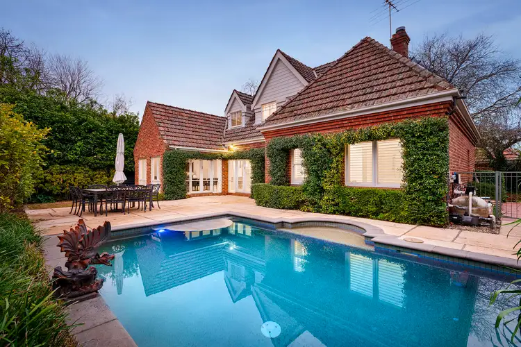 26 Rubens Grove, Canterbury VIC 3126