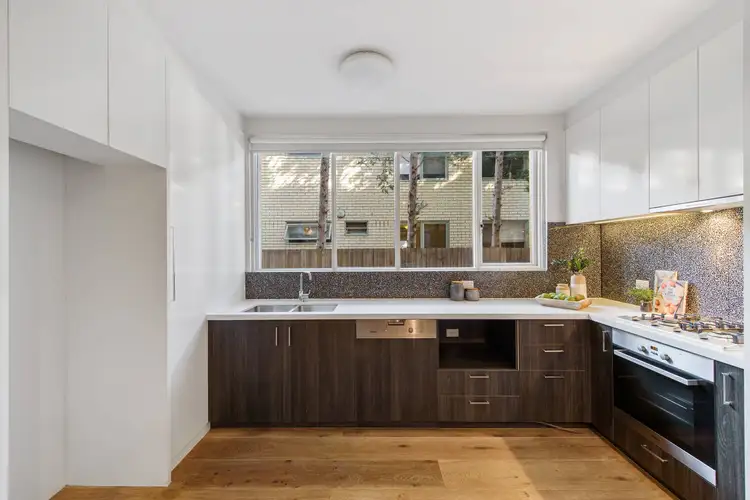 Fifth view of Homely apartment listing, 2/5 Alfriston Street, Elwood VIC 3184
