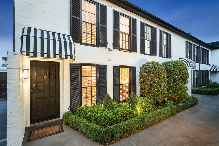 5/8 Devorgilla Avenue, Toorak VIC 3142