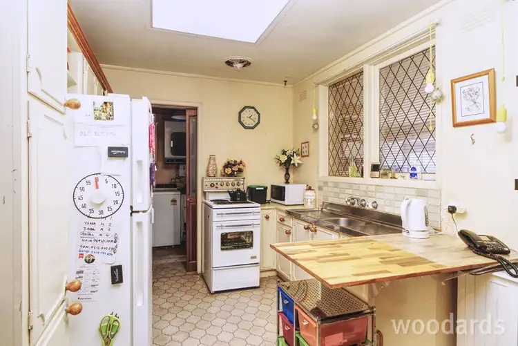 Fifth view of Homely house listing, 7 Una Street, Mount Waverley VIC 3149