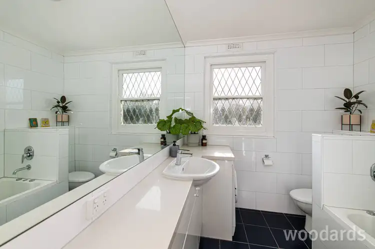 Sixth view of Homely apartment listing, 10/71 Ormond Road, Elwood VIC 3184