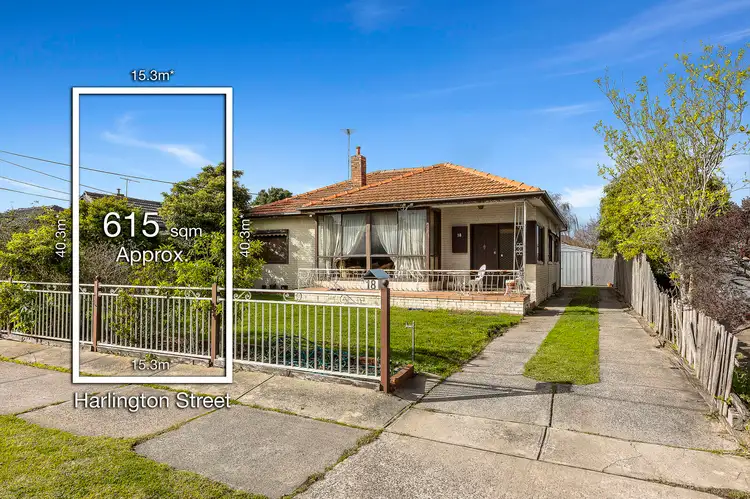 18 Harlington Street, Clayton VIC 3168