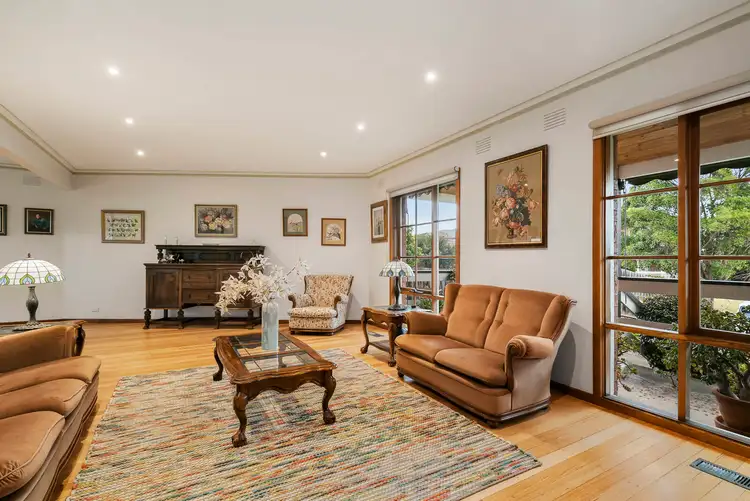 Second view of Homely house listing, 5 Baxter Court, Mount Waverley VIC 3149