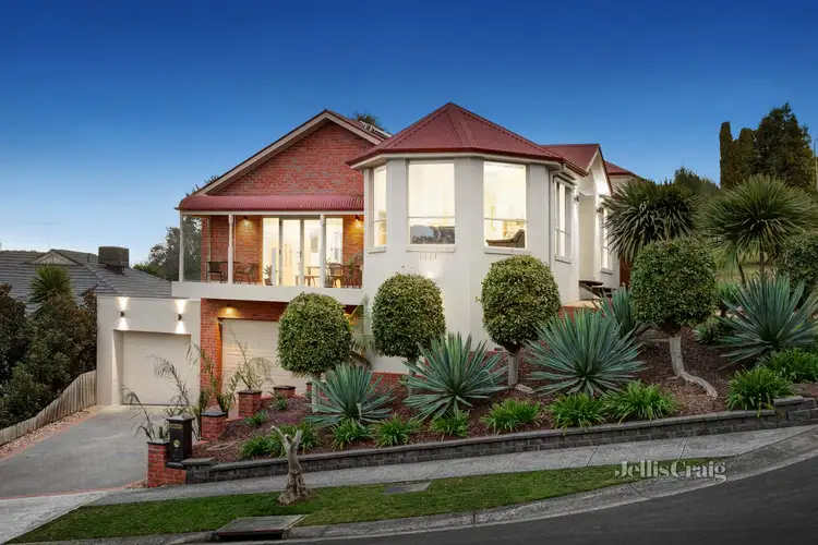 11 Stuart Street, Greensborough VIC 3088