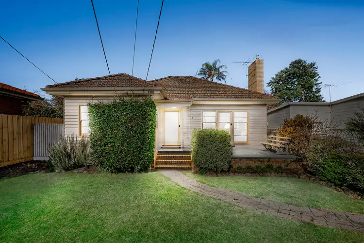 1 Rothsay Avenue, Burwood VIC 3125
