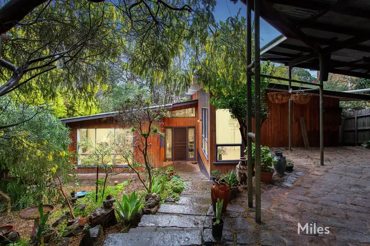 19 De Blonay Crescent, Greensborough VIC 3088