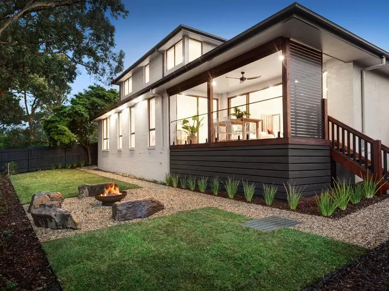 Main view of Homely house listing, 2/11 Brownes Crescent, Eltham VIC 3095