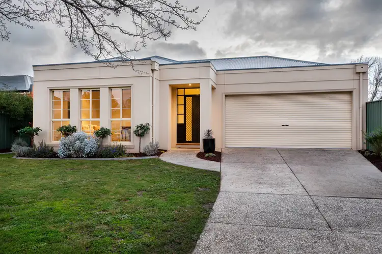 Main view of Homely house listing, 5 St Robbins Avenue, Lake Gardens VIC 3355