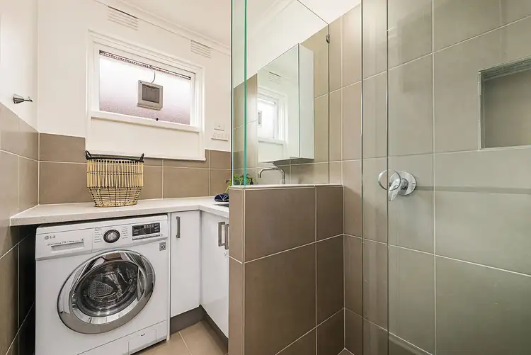 Sixth view of Homely apartment listing, 2/9 Perth Street, Murrumbeena VIC 3163