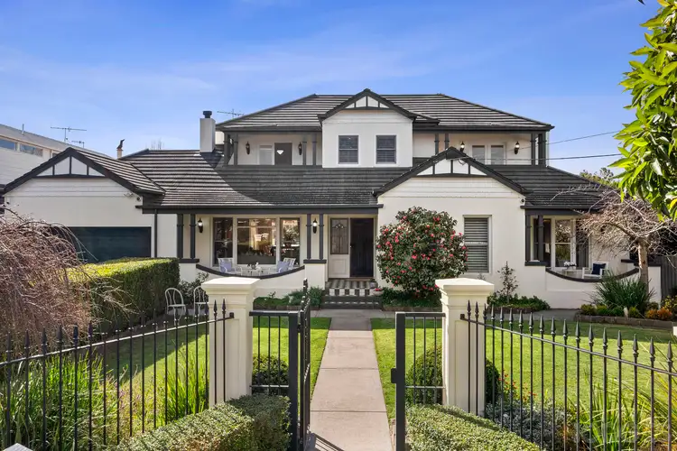 212 Noble Street, Newtown VIC 3220