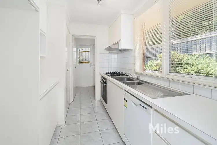 Third view of Homely unit listing, 2/14 Argyle Street, Macleod VIC 3085
