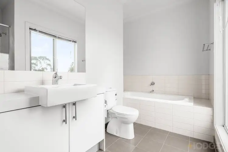Fifth view of Homely townhouse listing, 1/370 Como Parade West, Parkdale VIC 3195
