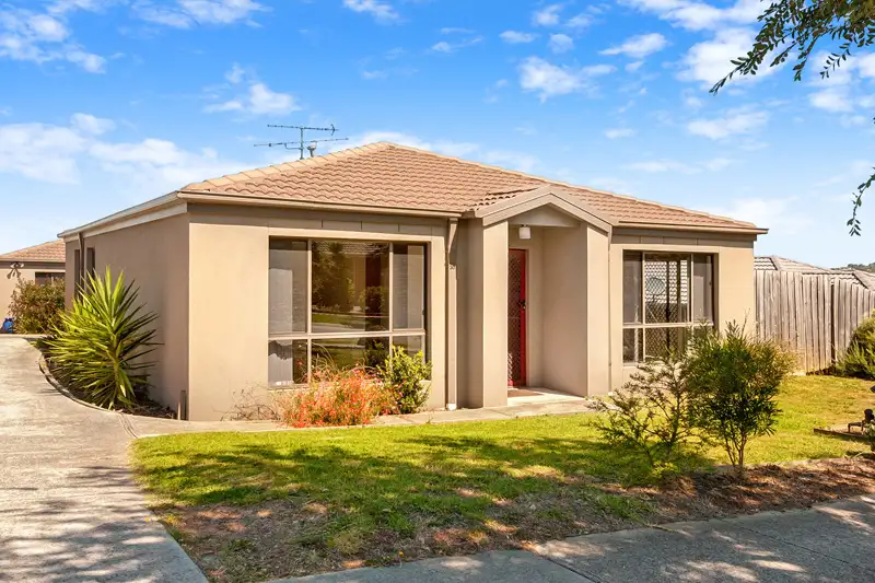 Main view of Homely unit listing, 1/30 Silvergum Drive, Pakenham VIC 3810