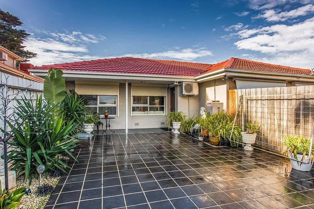 Main view of Homely unit listing, 2/2-4 GORDON, Tullamarine VIC 3043