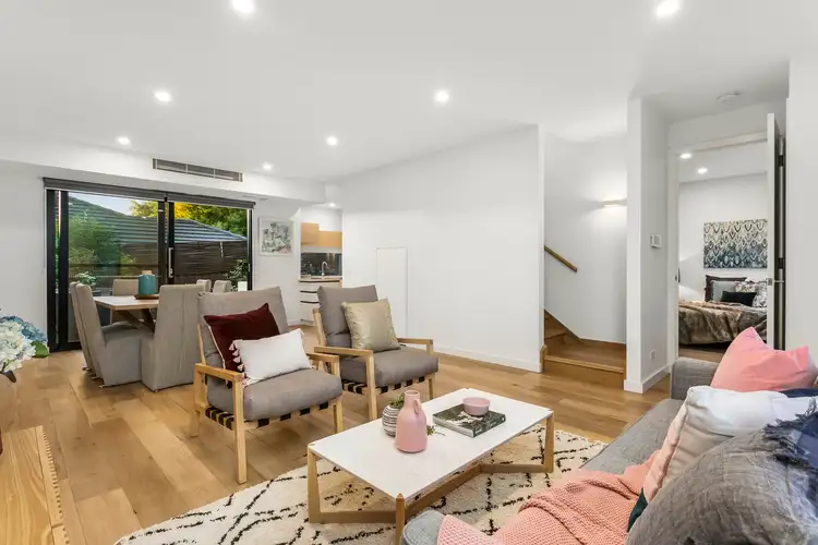 2c Staughton Road, Camberwell VIC 3124