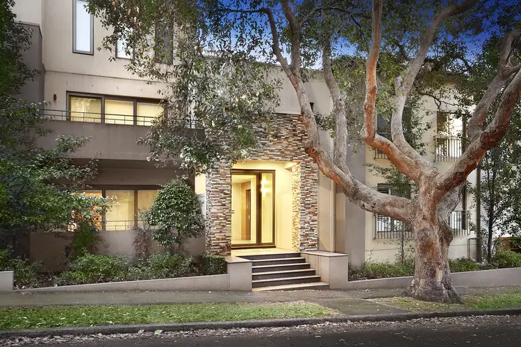 2/229 Whitehorse Road, Balwyn VIC 3103