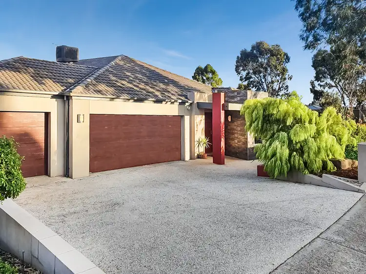 2 Barak Parade, Doreen VIC 3754