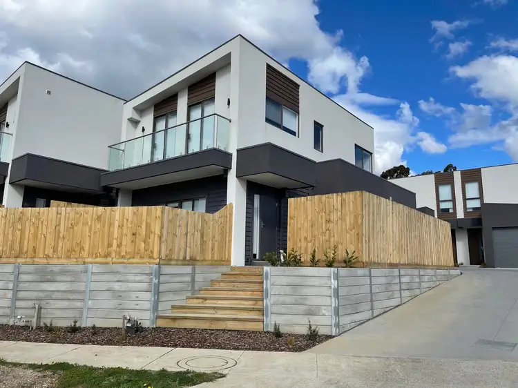 8 Sommerville Avenue, Mernda VIC 3754