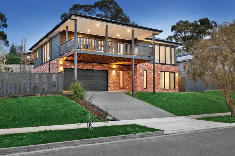 23 Henry Avenue, Mount Clear VIC 3350